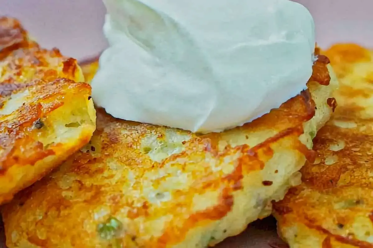 9. Draniki or Deruny (Potato Pancakes Recipe) - Food From Belarus