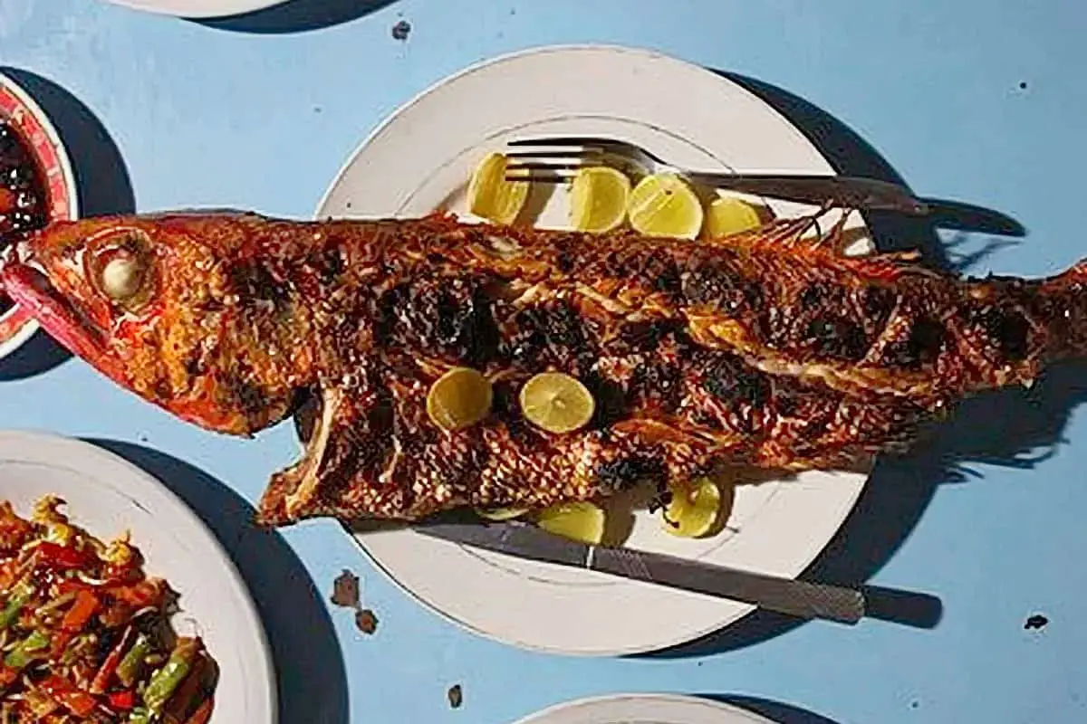 13. Fihunu Mas (Maldivian Grilled Fish)