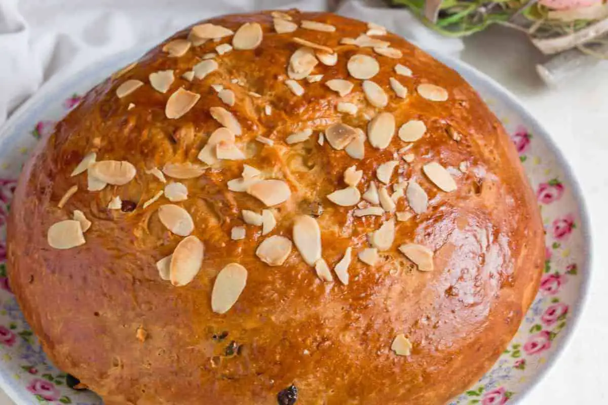 14. Mazanec (Easter Bread )- Czech Recipes