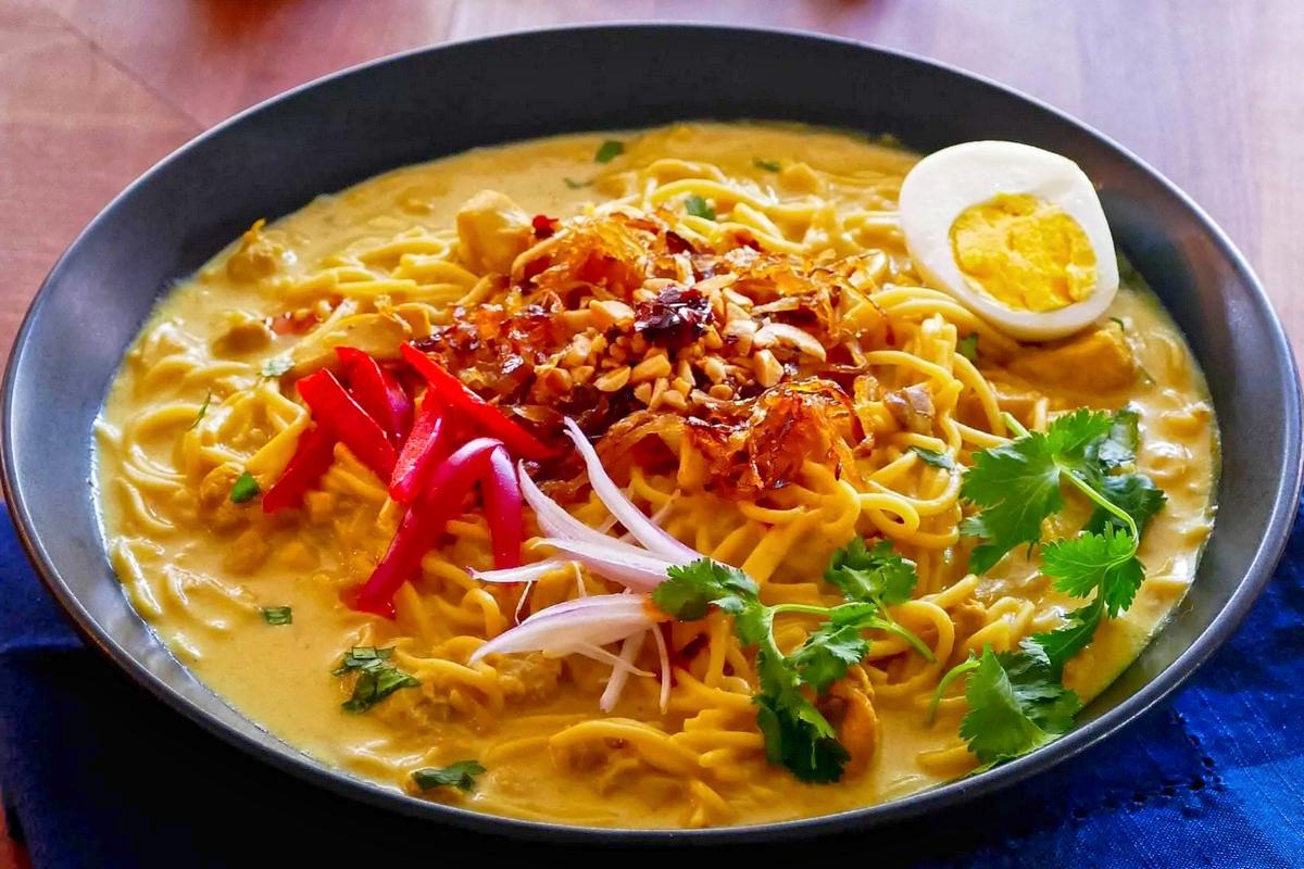 17. Khow Suey (Chicken & Noodles in Coconut Curry)
