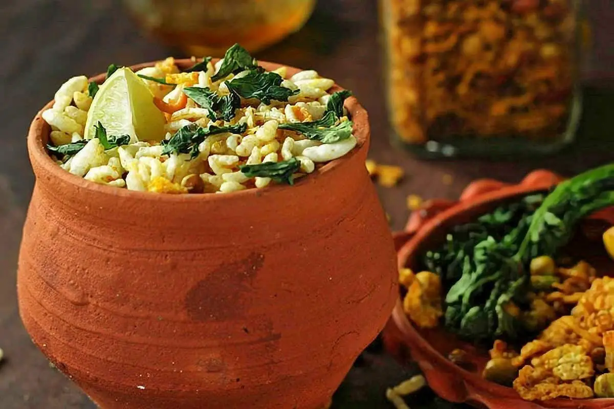 20. Jhalmuri (Spicy Puffed Rice Salad)