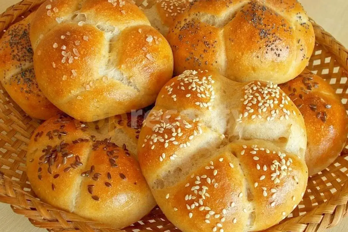 24. Housky (Czech Traditional Round Rolls)