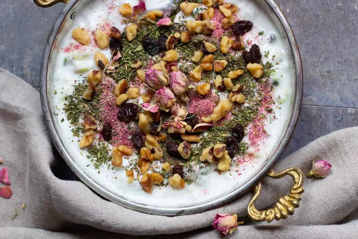 6. Mast o Khiar Dip - Persian recipes