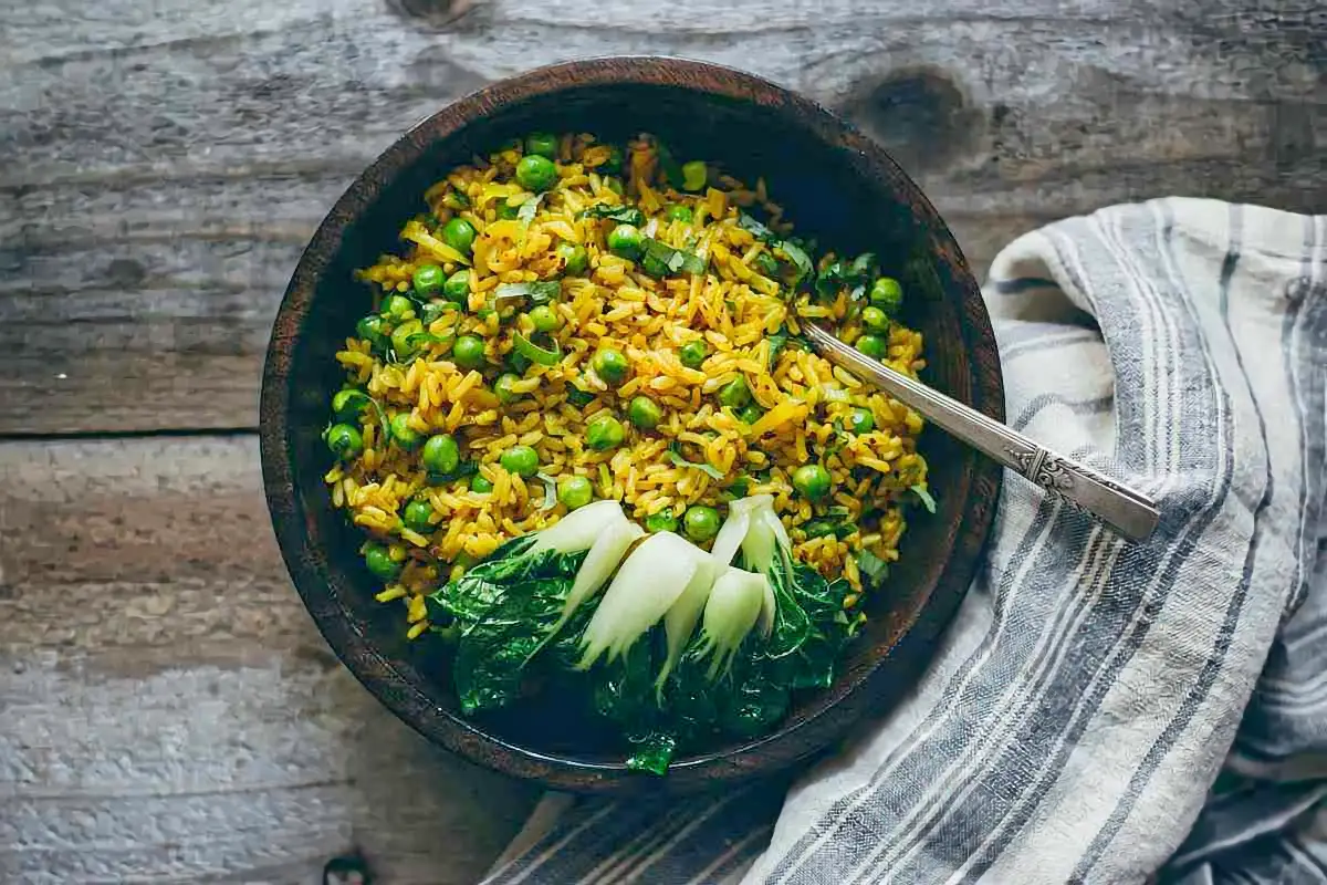 9. Fried Rice With Shallots, Tumeric and Peas