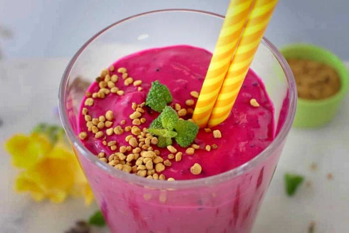 12. Pitaya Fruit or Dragon Fruit Smoothie