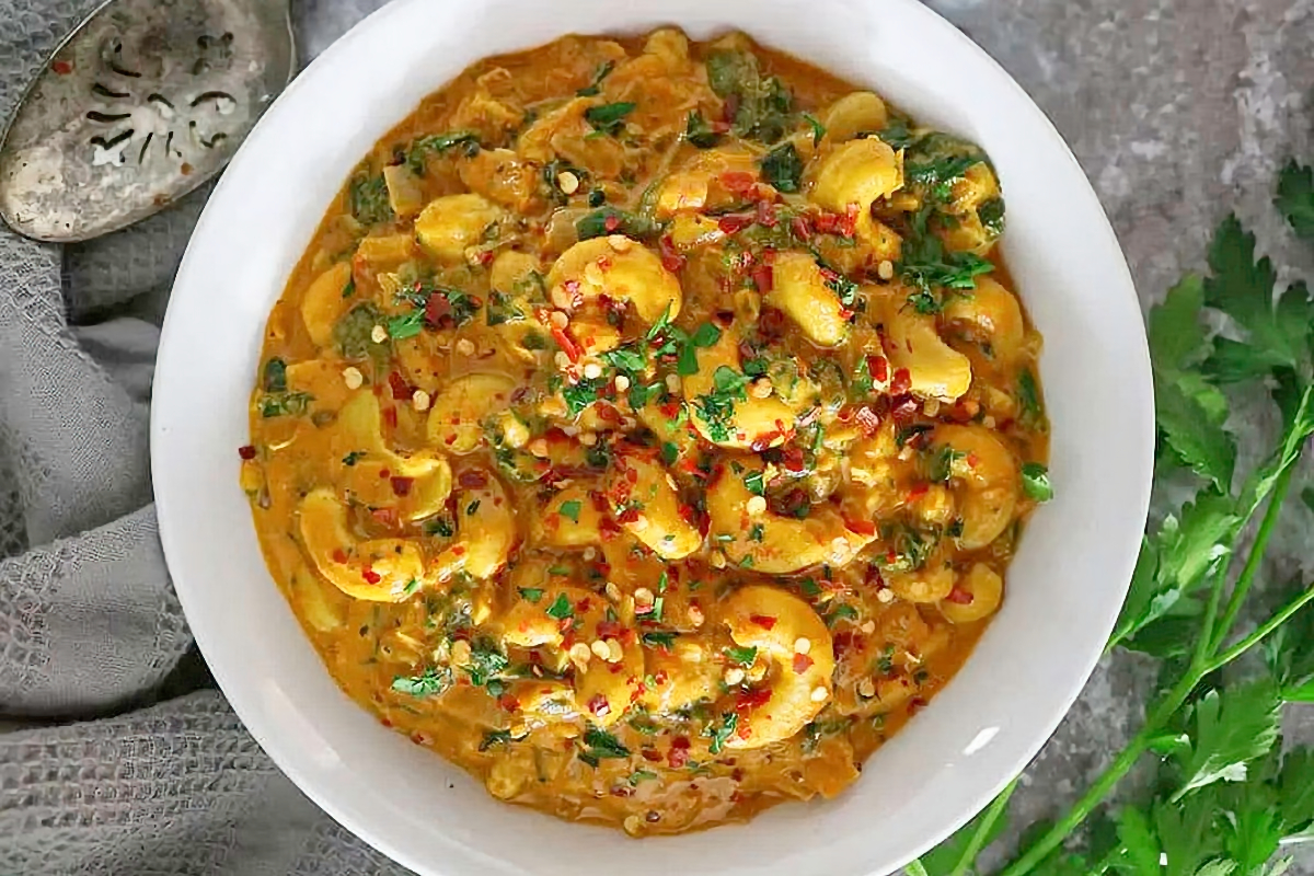 15. Easy Cashew Curry - Sri Lanka Recipes
