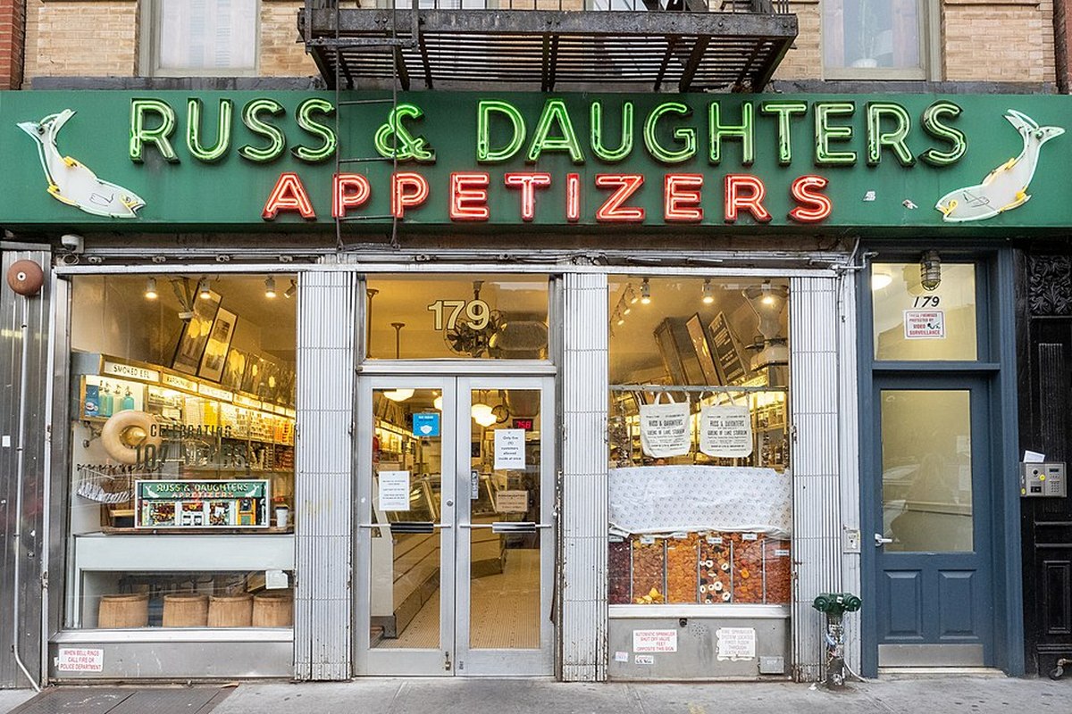 2. Russ & Daughters - Deli Restaurants in New York City