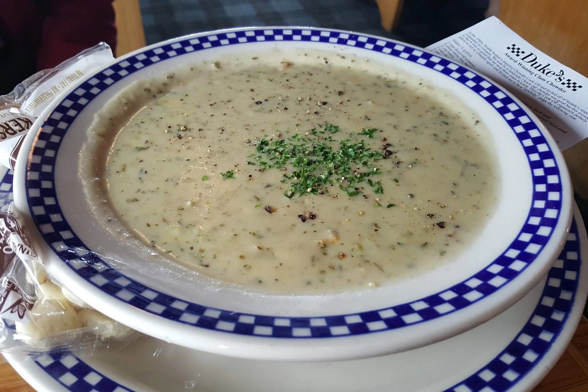 4. Duke's Seafood & Chowder - best Seafood restaurant in Seattle