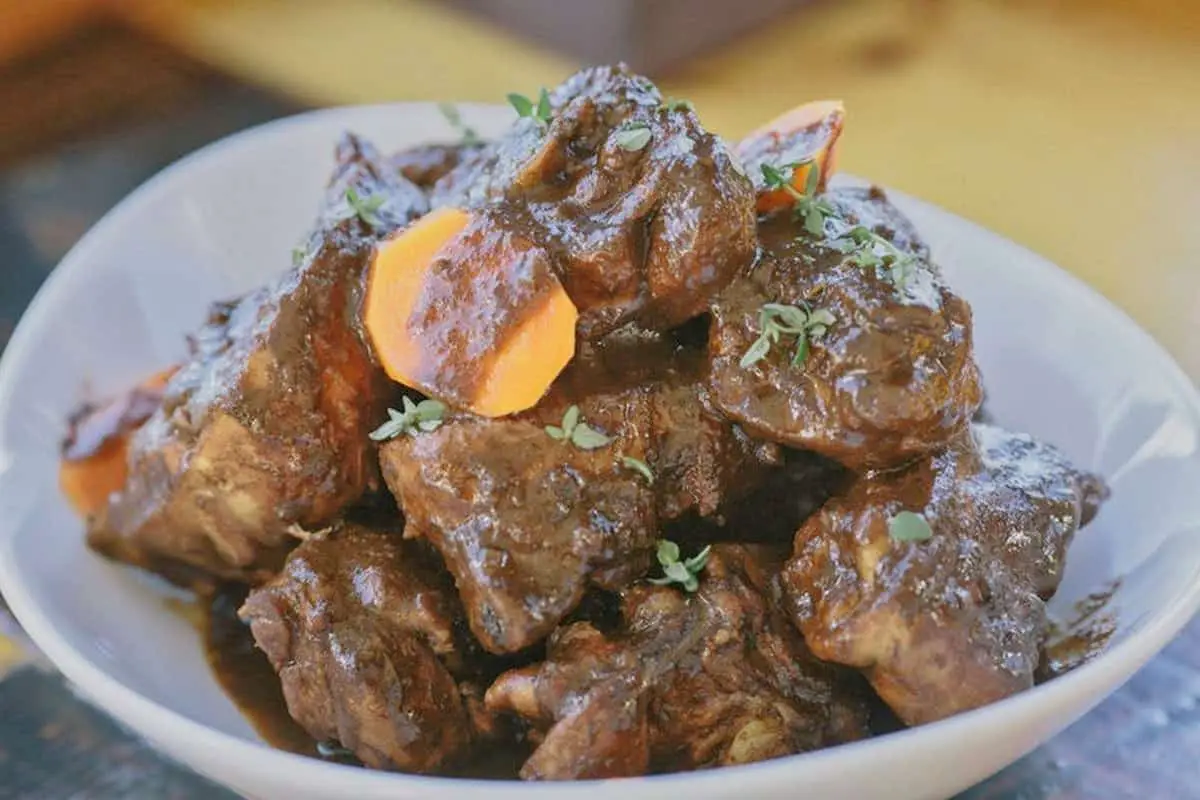 4. Stew Chicken - Saint Vincent Recipes