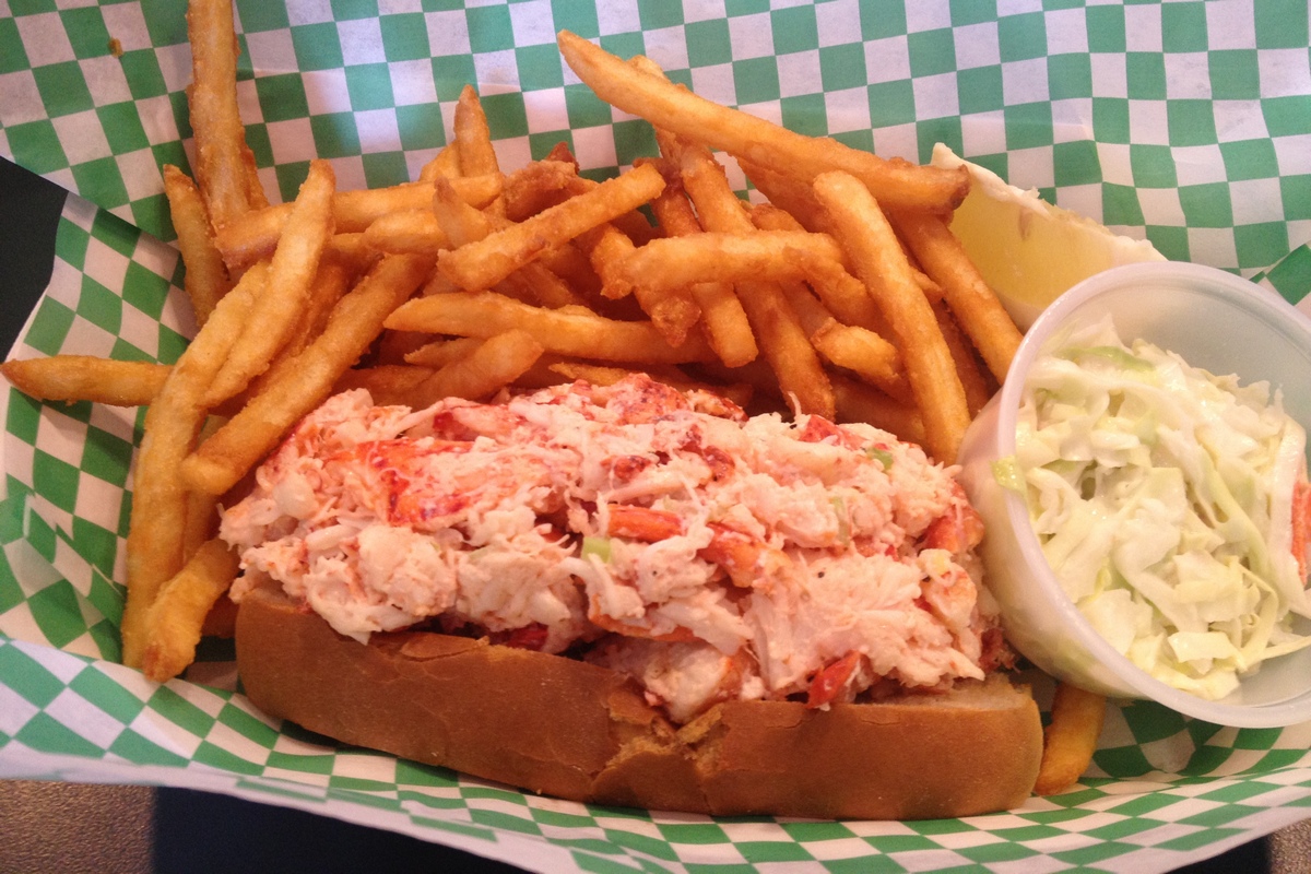 4. Yankee Lobster Co. - Seafood Restaurants in Boston