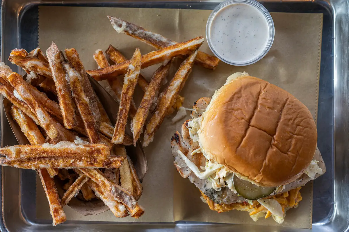 5. Boxcar Betty's - Burger Joints in Charleston