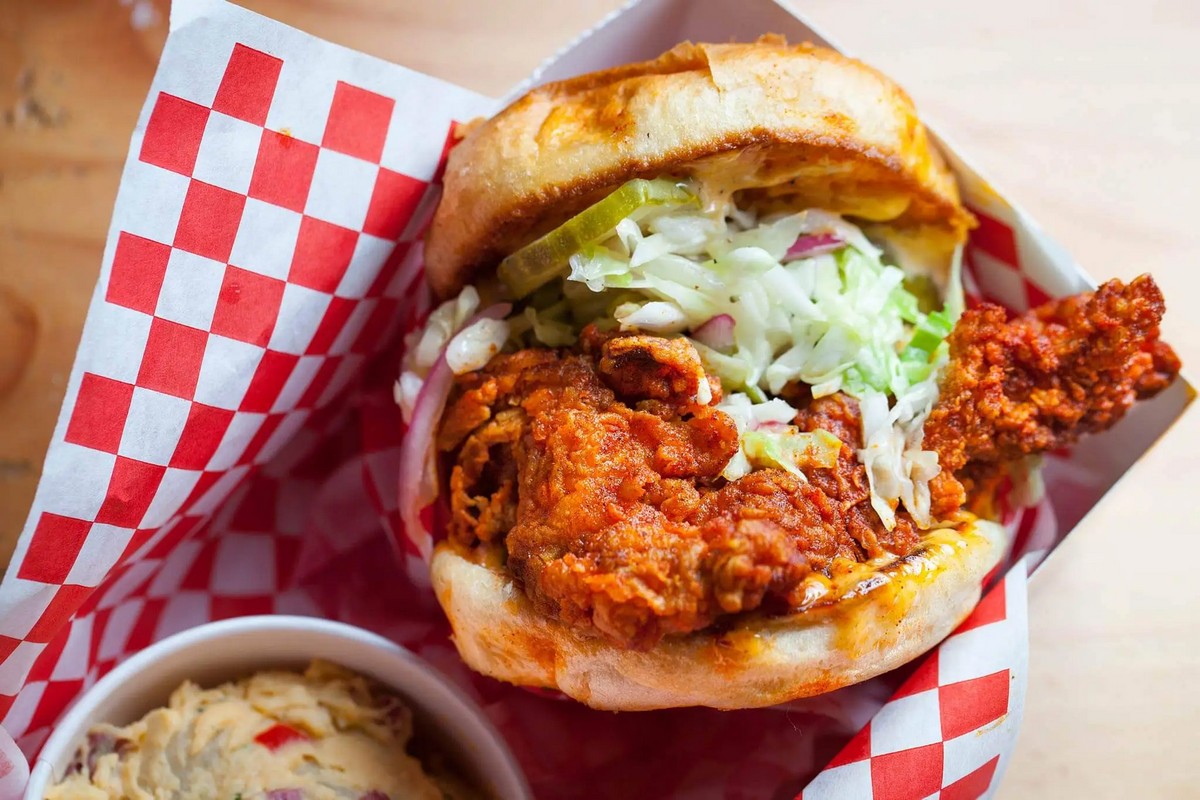 1. Howlin' Ray's - Budget-friendly Restaurants in Los Angeles