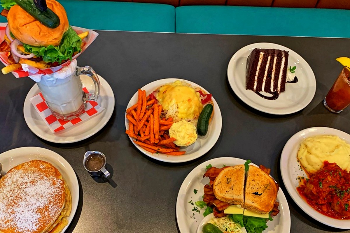 1. Max & Louie's New York Diner - Hole-in-the-Wall Restaurants in San Antonio