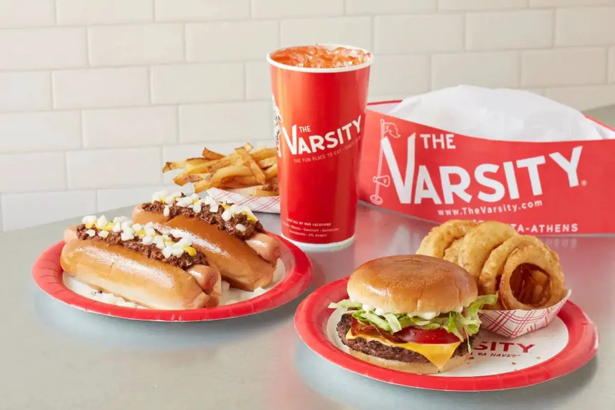 1. The Varsity - Burger Joints in Atlanta