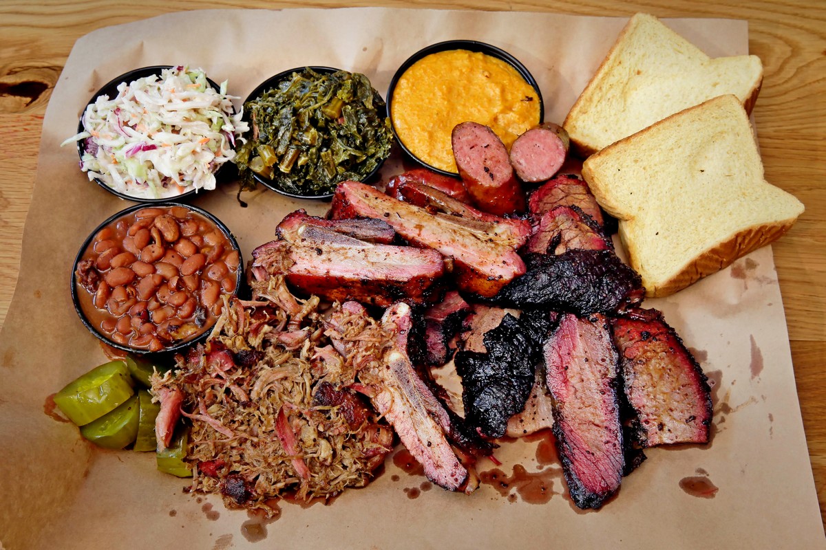2. Iron Grate BBQ Co. - Barbecue Restaurants in Milwaukee