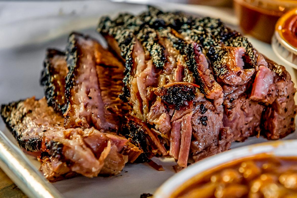 4.Smoque BBQ - Hole-in-the-wall Restaurants in Chicago