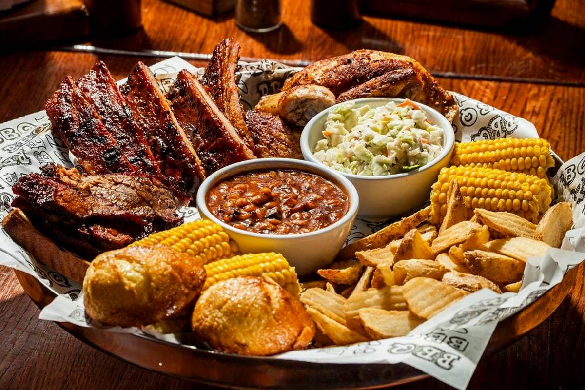 5. Famous Dave's - Barbecue Restaurants in Bakersfield