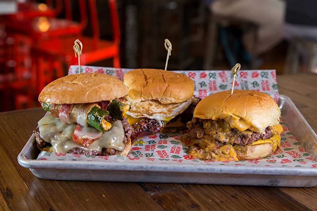 5. Moo & Brew - Burger Joints in Charlotte