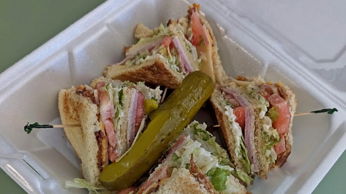 2 Who Has Best Deli Sandwiches in Peoria - Donna's Downtown Deli