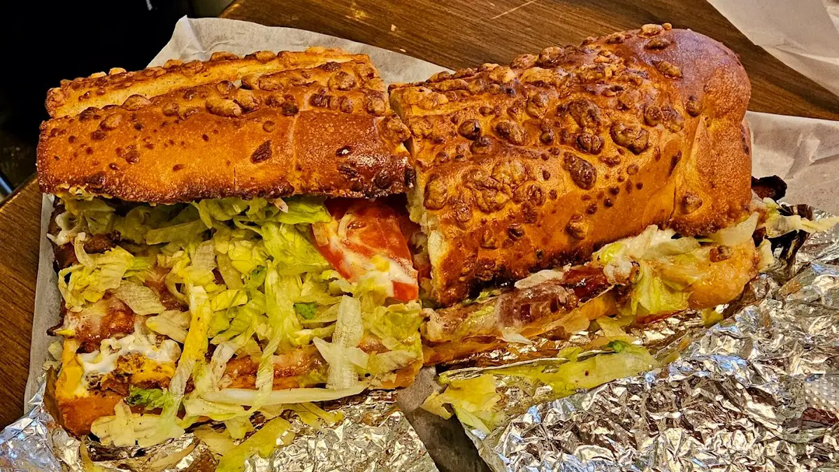 3 Who Has The Best Deli Sandwiches in Santa Clarita - Submarina California Subs