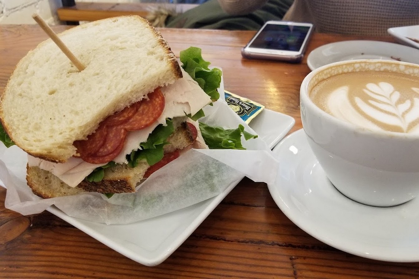 Which are the best Cafés in Grand Rapids 2
