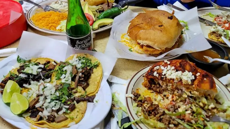 3 Who Has The Best Mexican Food In Milwaukee - Restaurant Y Taqueria La Esperanza