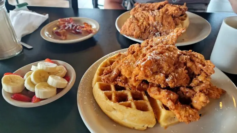 Best Evansville Hole-in-the-Wall Restaurants - Cleavers